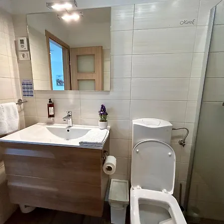 Apartament Maraz *