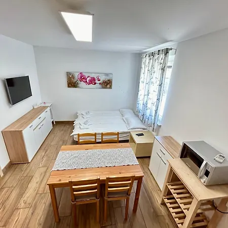 Apartment Maraz *